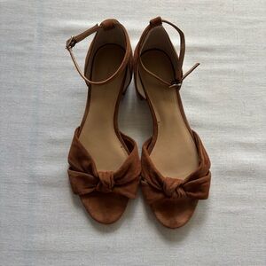Banana Republic Knotted Suede Low Heel Sandals Brown Size 8.5